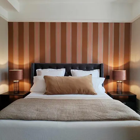 Πανσιόν Chateau De L'olivete 4*