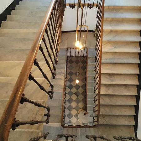 Gæstehus Chateau De L'olivete 4*