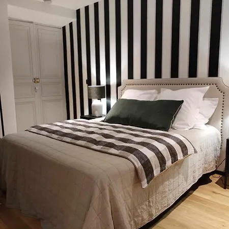 Πανσιόν Chateau De L'olivete Cornillon