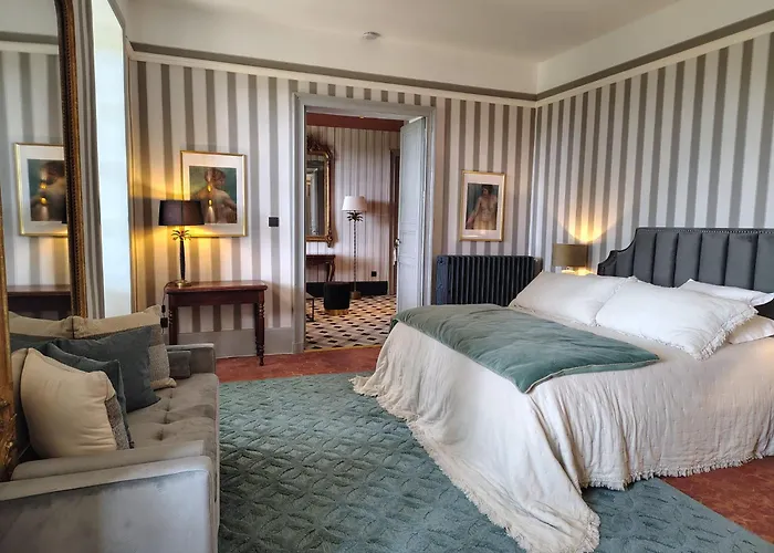 Château De L'olivète Affittacamere 3*